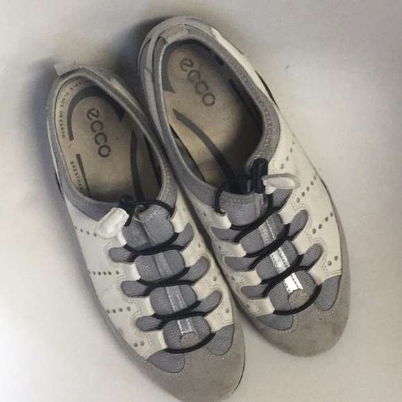 ecco vibration toggle sneaker